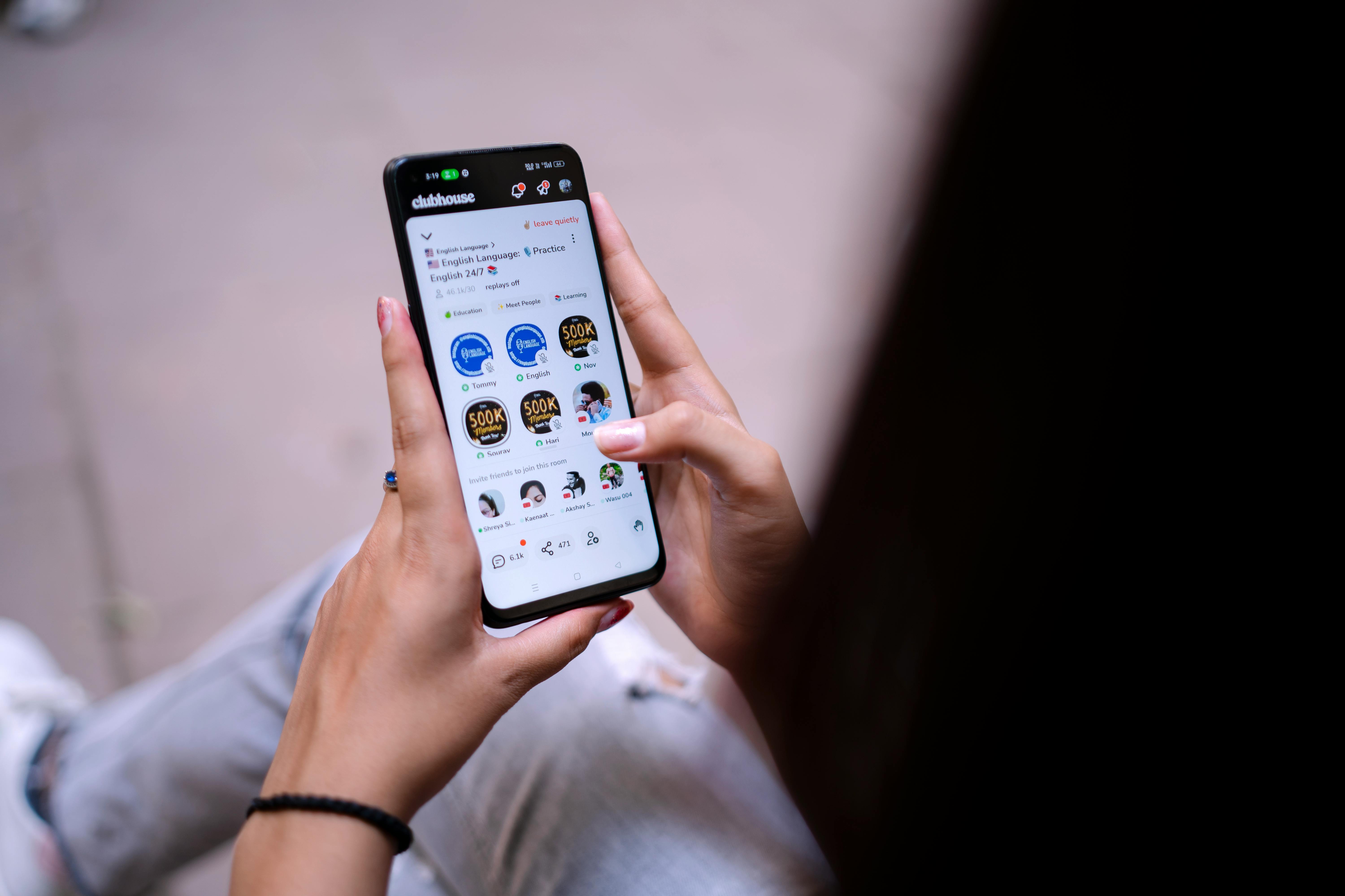 AI chatbot with voice free.jpg