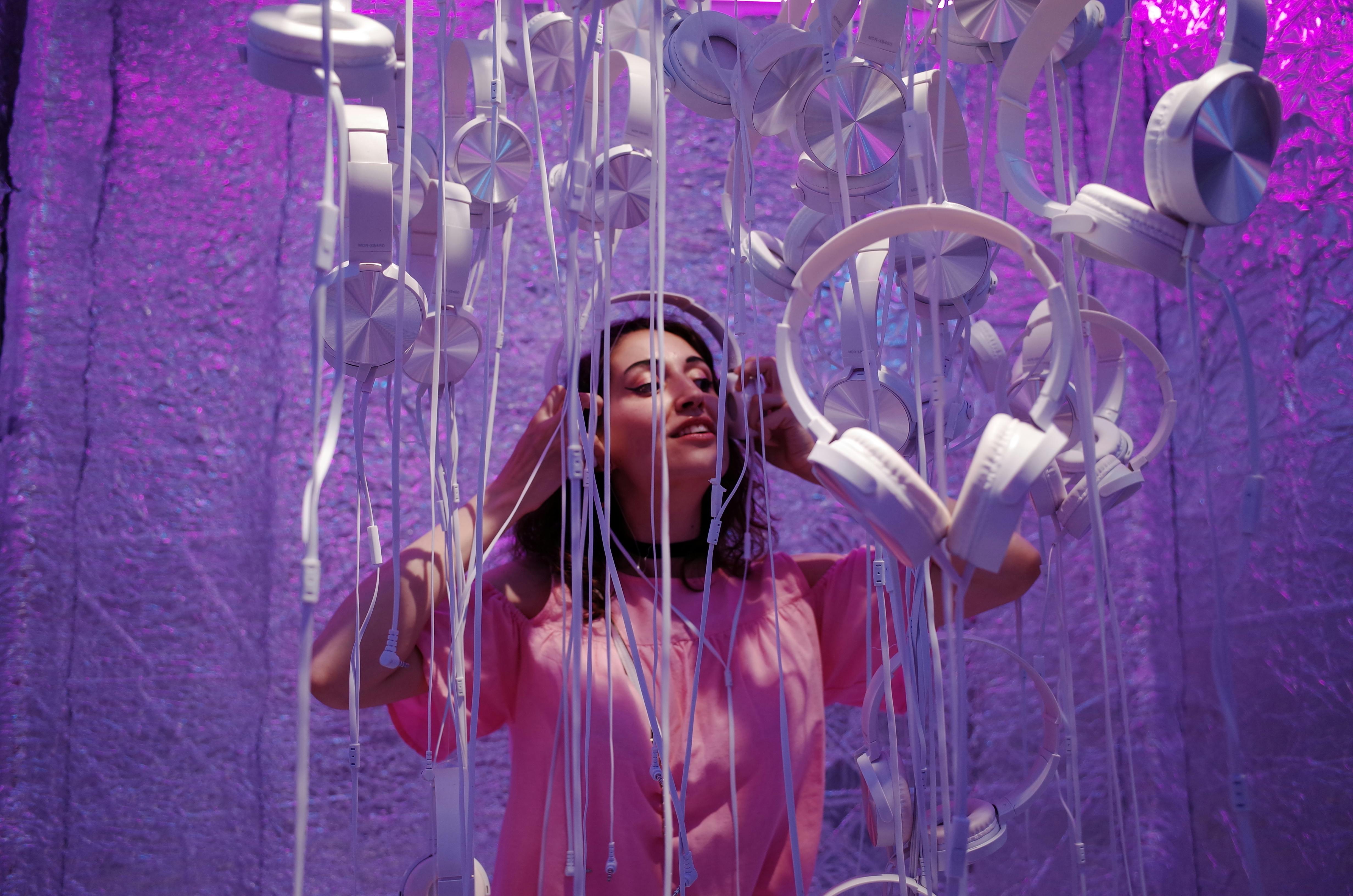 Revolutionize Your Music with AI-Powered Video Creation: The Ultimate Guide to AI Music Video Makers