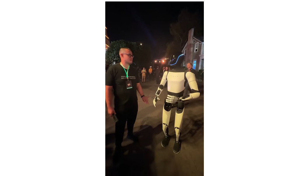 Elon Musk AI Robots Interview: See What the Tesla Optimus Said