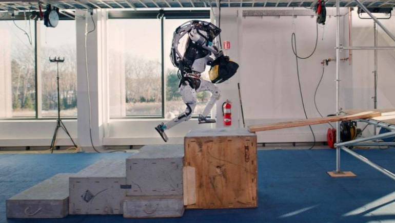 Atlas 5.0 Construction <strong>robotics</strong>: Redefining Efficiency on the Building Site