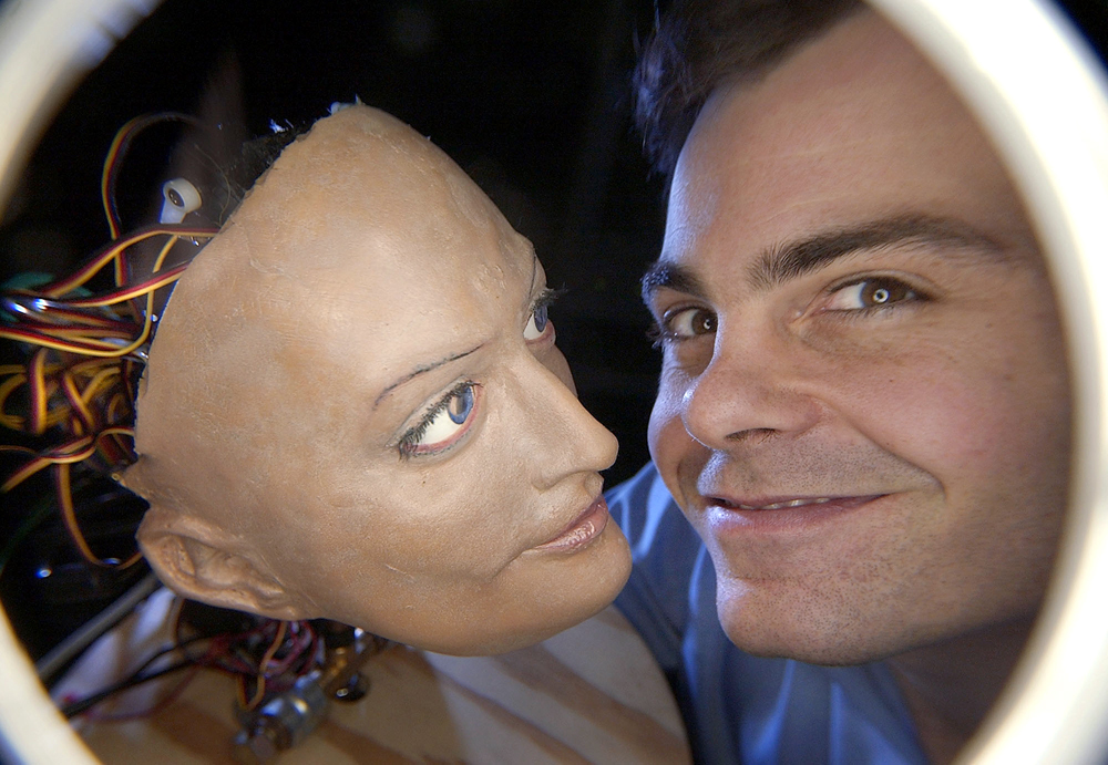 Robot That is Like a Human: Meet Atlas, Sophia & the Future