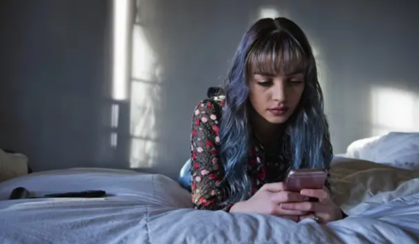 Character AI Therapist: Reddit's Mental Health Lifeline or Digital Crutch?